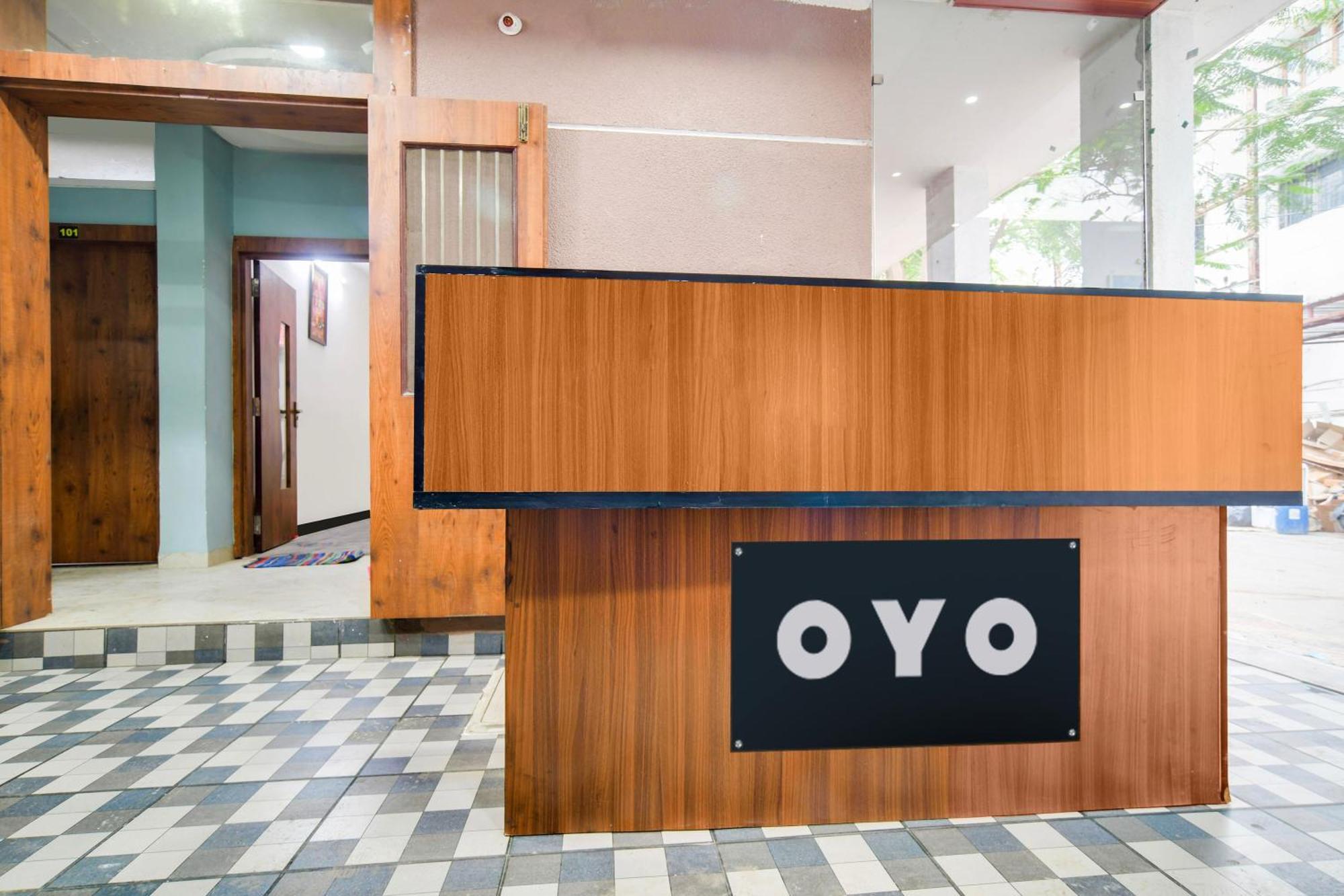 Hotel O Regal Indaur Kültér fotó