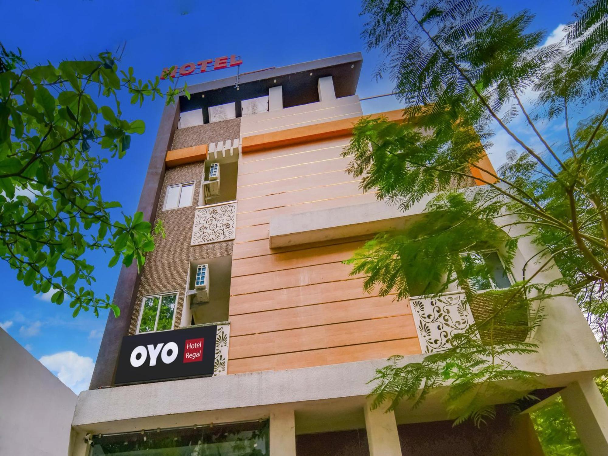 Hotel O Regal Indaur Kültér fotó